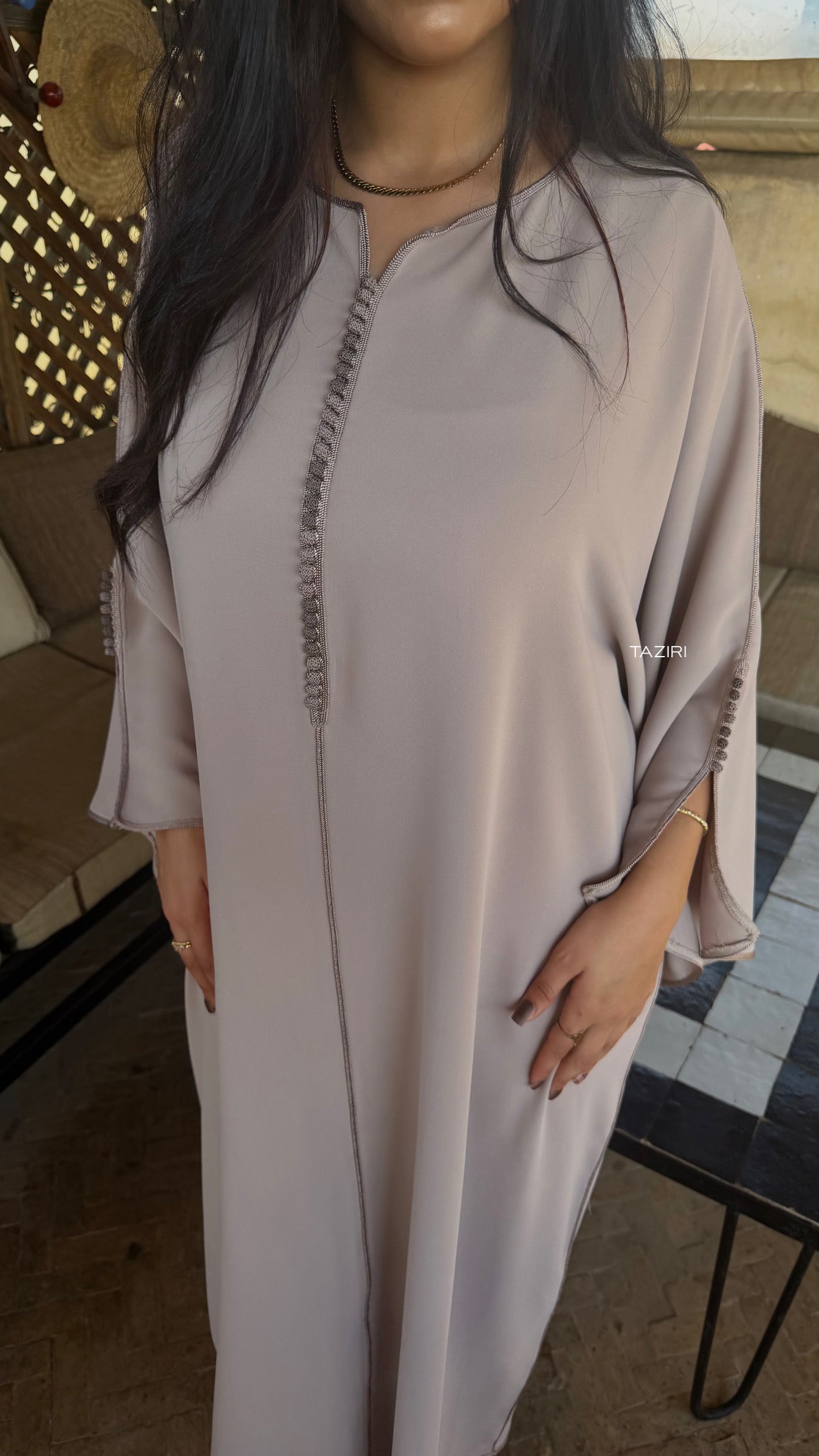 THE MINIMAL GANDOURA